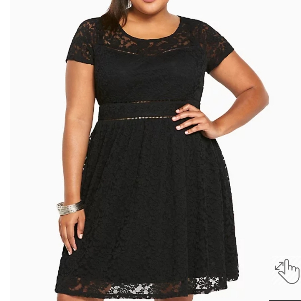 TORRID BLACK LACE SCOOP NECK SKATER DRESS